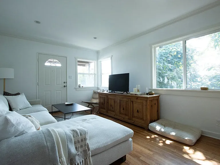 3259 La Clede Ave #3261-1/2 — Photo 10