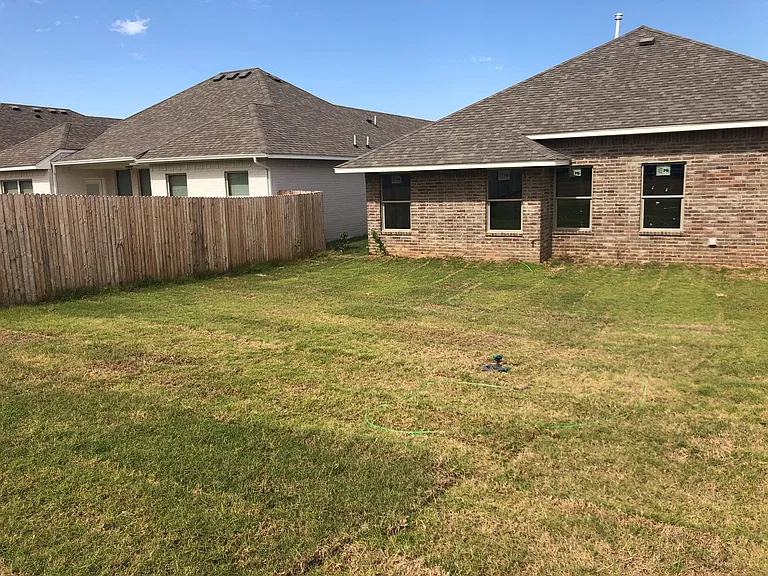 2316 Alta Vista Ln — Photo 39