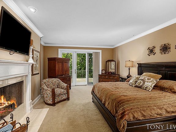 5th image of 1680 Sterling Oaks Ct SE