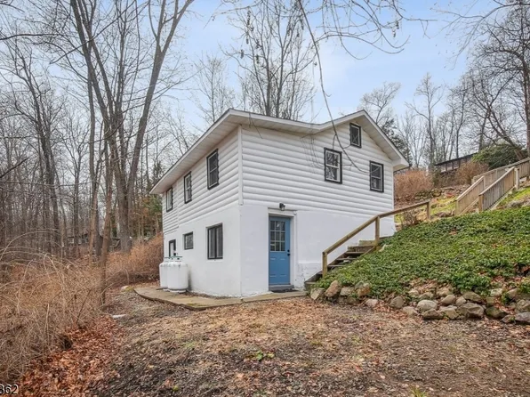 7 Birch Rd, Vernon Twp., NJ 07461