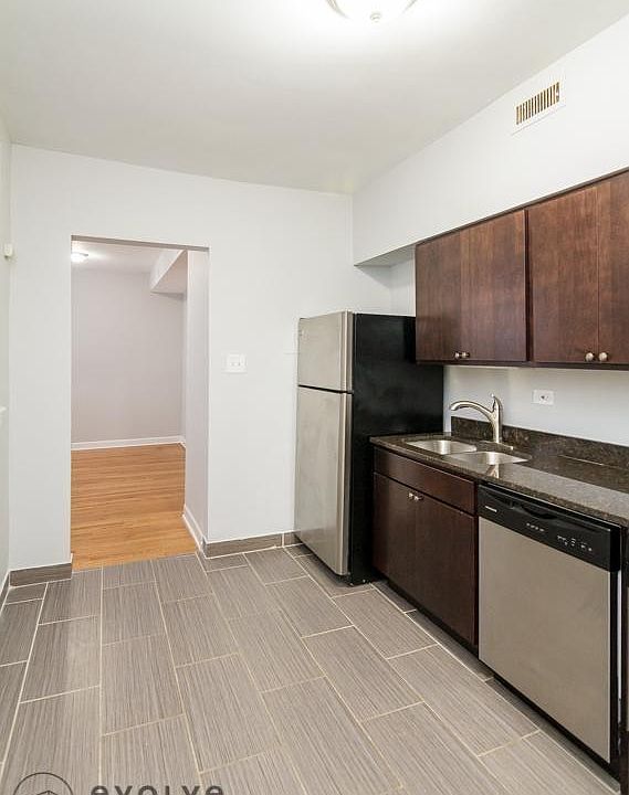 1st image of 7700 N Marshfield Ave #2KN