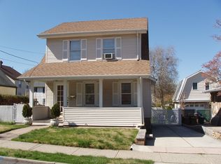 9 Pershing St, Garfield, NJ 07026