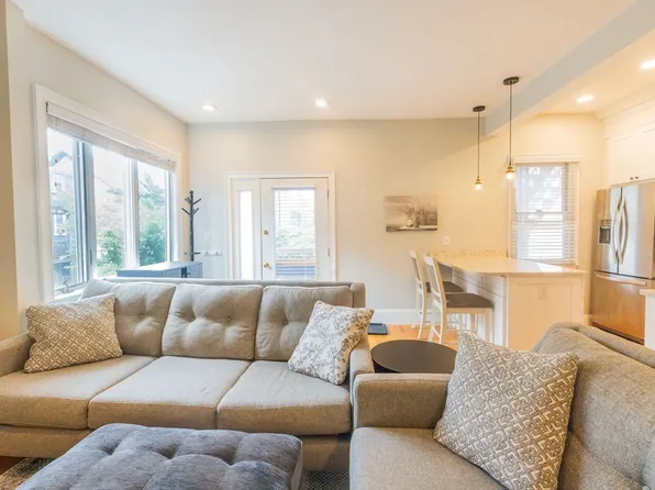 549 E 3rd St #A-2, Boston, MA 02127