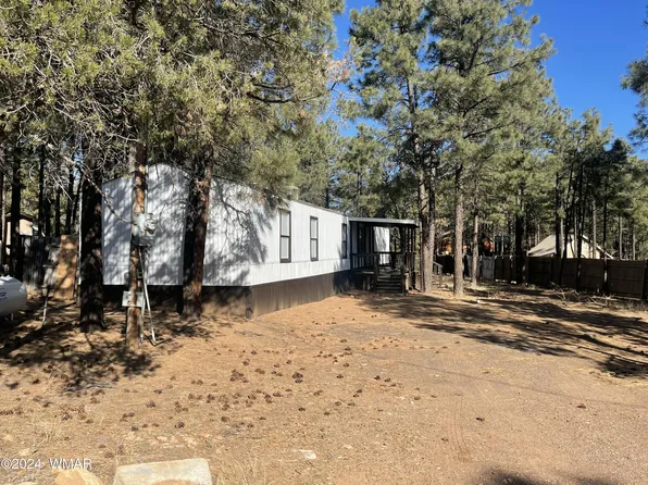 2148 Wildflower Rd, Overgaard, AZ 85933