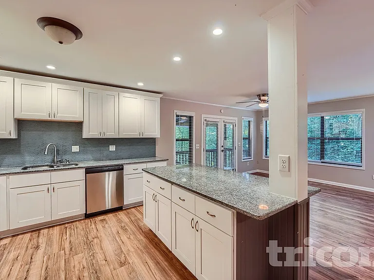 134 Little Brook Dr — Photo 6