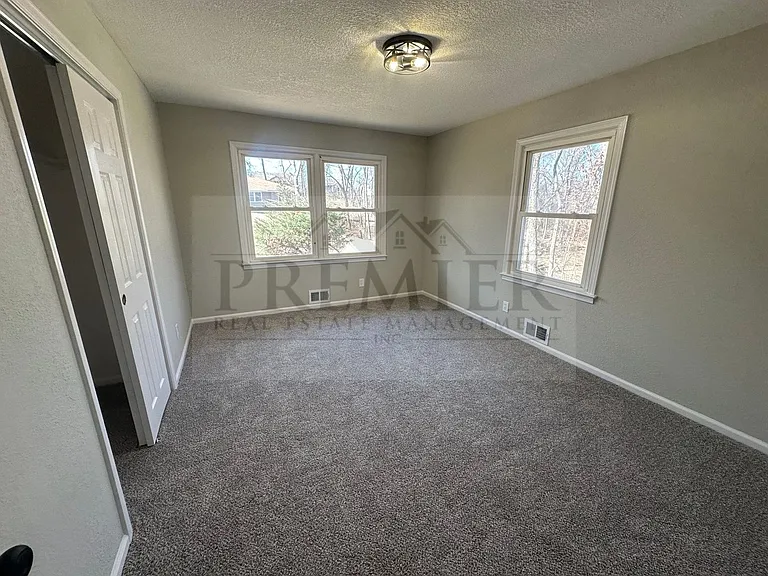 5613 Palmer Ave — Photo 13