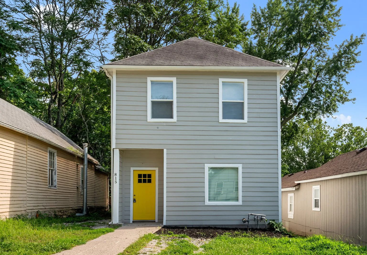 3 bed, 2.5 bath, 1643 sqft, $1,600 — Photo 1