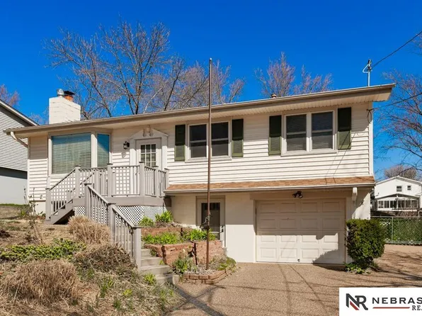 2108 Lloyd St, Bellevue, NE 68005