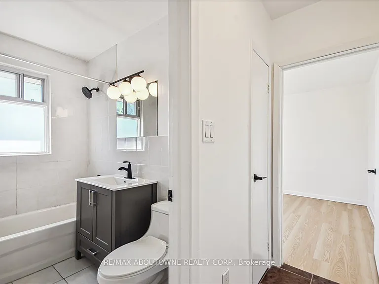 2 Wesley St #5 — Photo 32