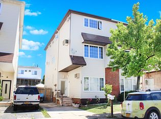 127 Green Valley Rd, Staten Island, NY 10312