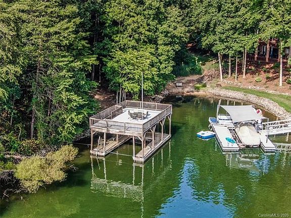 2nd image of 249 Hideaway Ln