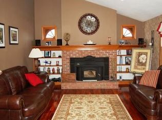 6210 Diffin Rd, Cicero, NY 13039