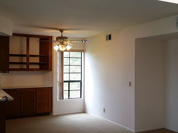 5th image of 440 Citracado Pkwy Unit 18