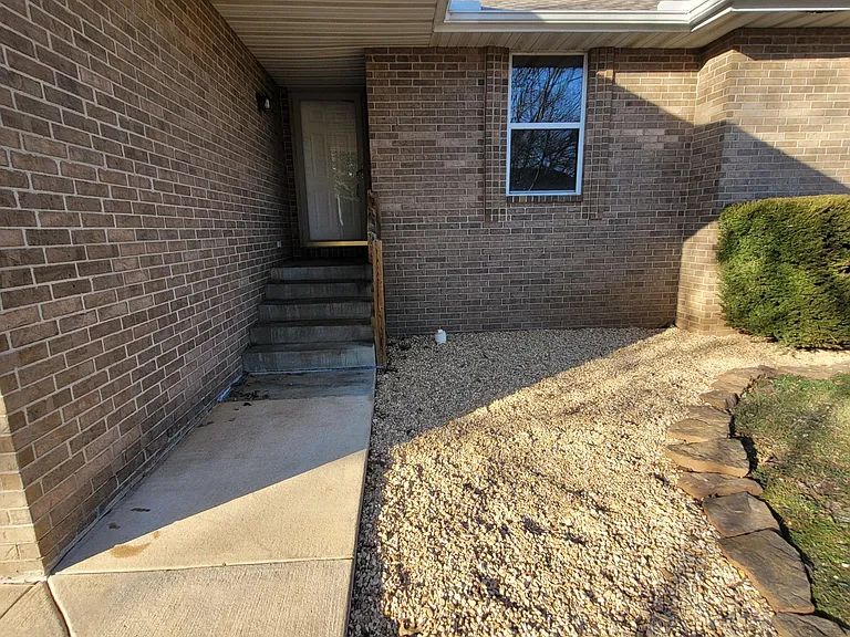 3951 W Tracy St — Photo 37
