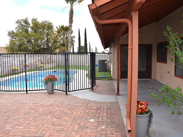 3547 Briarwood Dr — Photo 12