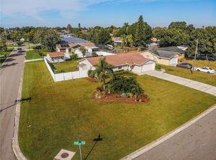 6200 Fairway Blvd, Apollo Beach, FL 33572