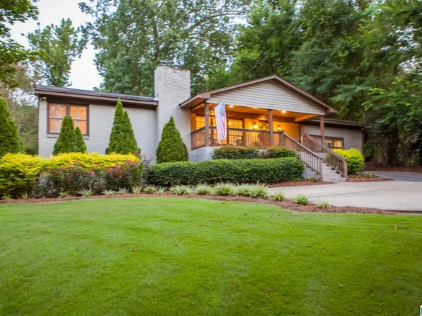 3313 Cahaba Heights Rd, Birmingham, AL 35243