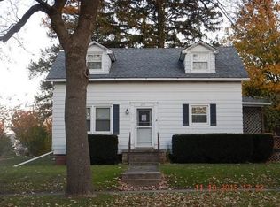 219 N Center Ave, Galva, IL 61434