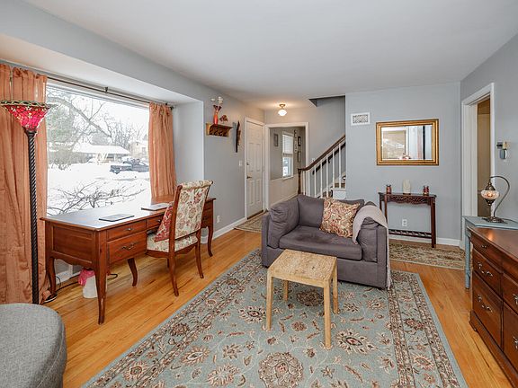 4th image of 3419 Old Colony Rd