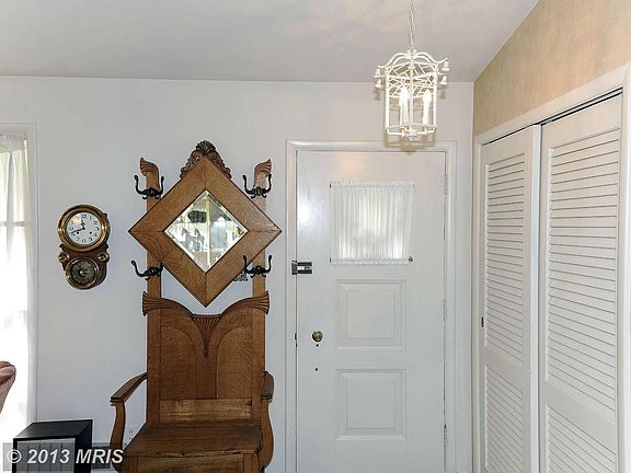 3rd image of 9212 Cedarcrest Dr