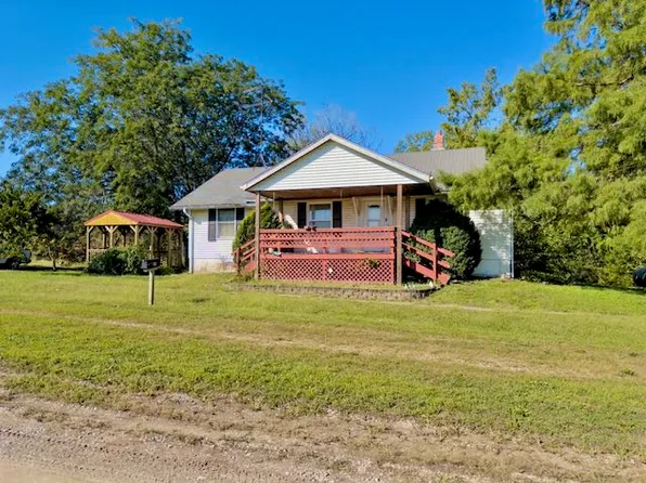 304 3rd St, Mc Fall, MO 64657