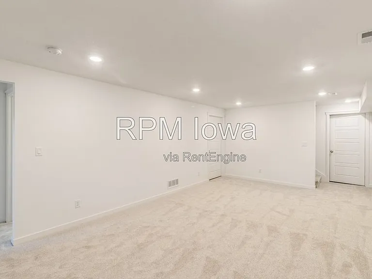 1241 NW Yorktown Dr — Photo 12