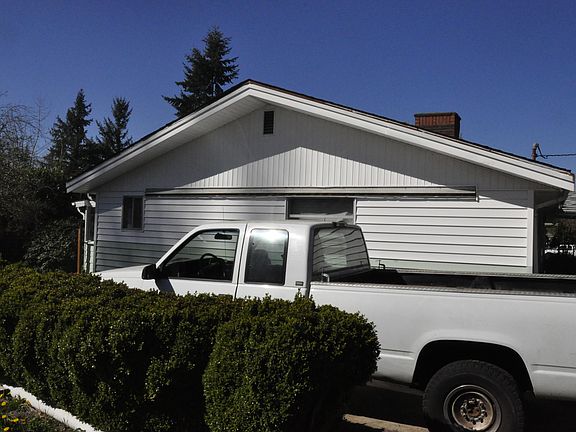 3rd image of 2709 College St SE
