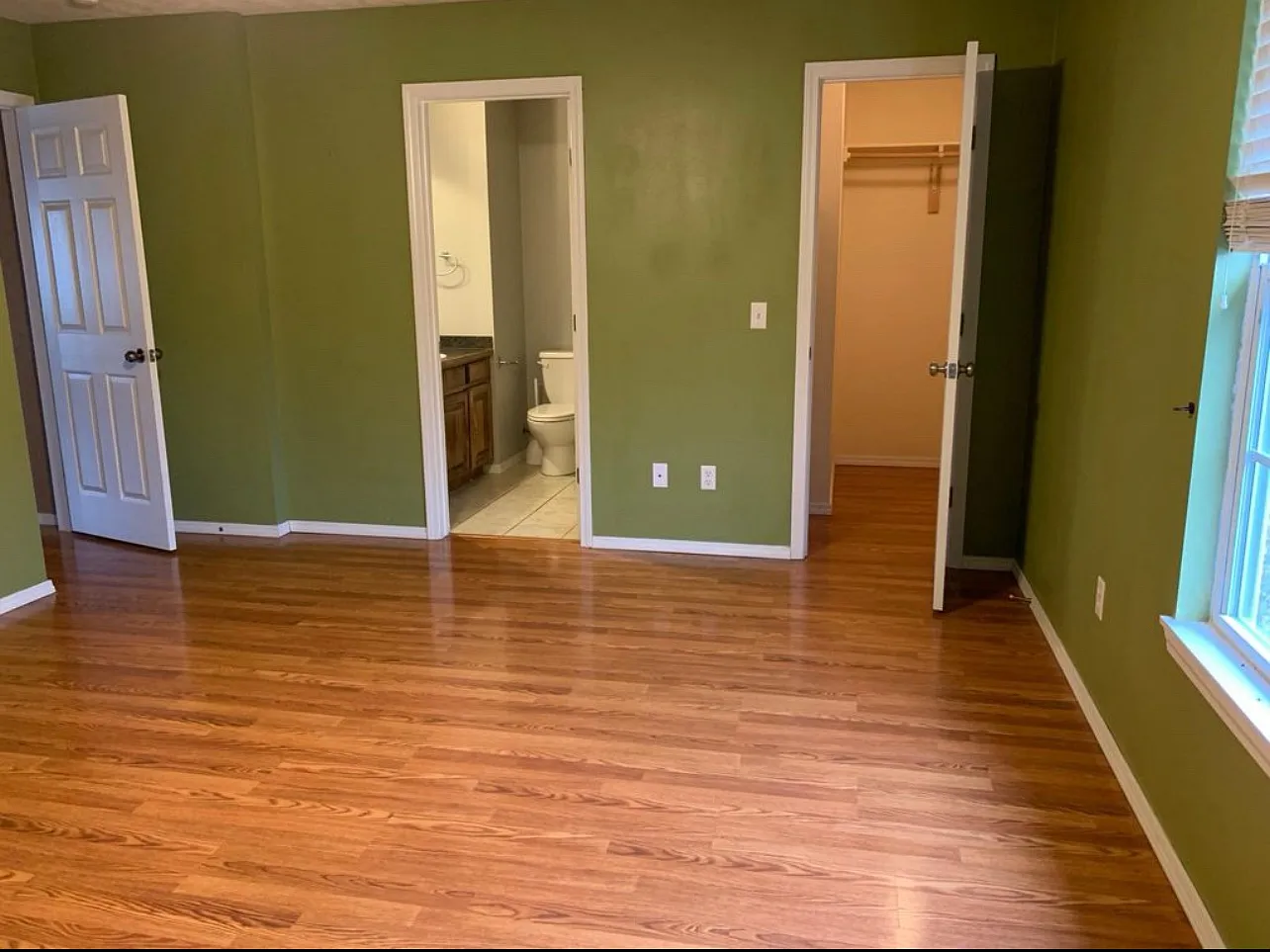 515 W Woodbine Rd — Photo 4