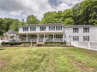 1226 Lakes Rd, Monroe, NY 10950