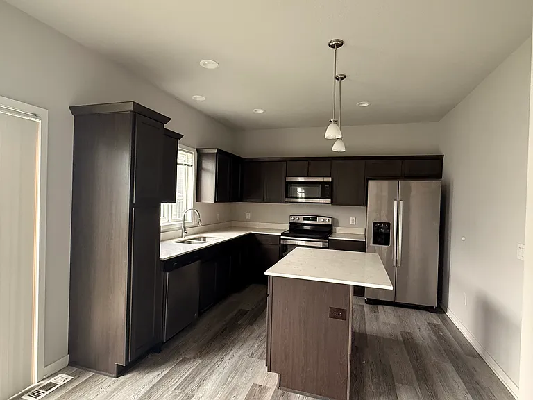 Bellflower Ln — Photo 17