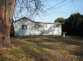 2810 Edgemere Dr, Rochester, NY 14612