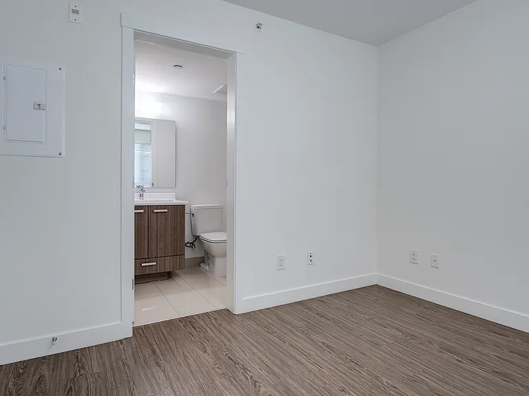 5738 175th St — Photo 38
