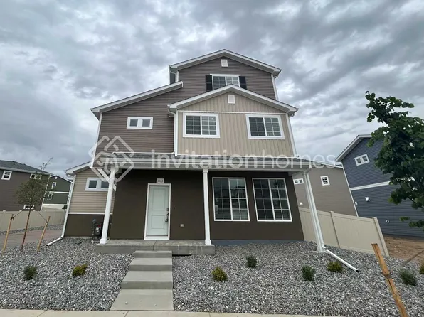 3366 Pearwood Dr, Johnstown, CO 80534
