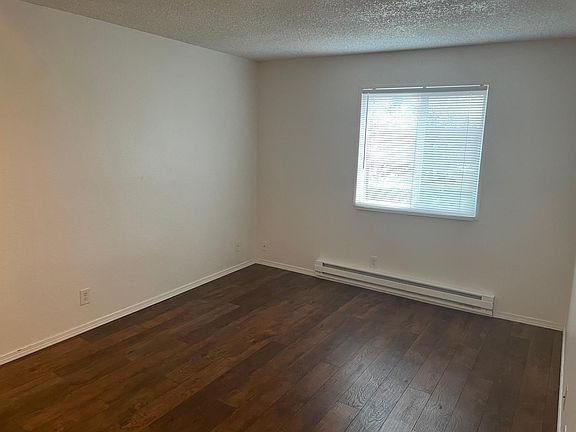 4th image of 3330 S Southeast Blvd #34