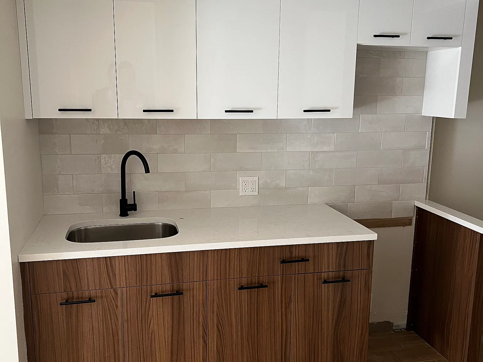 Studio, $2,493 — Photo 1