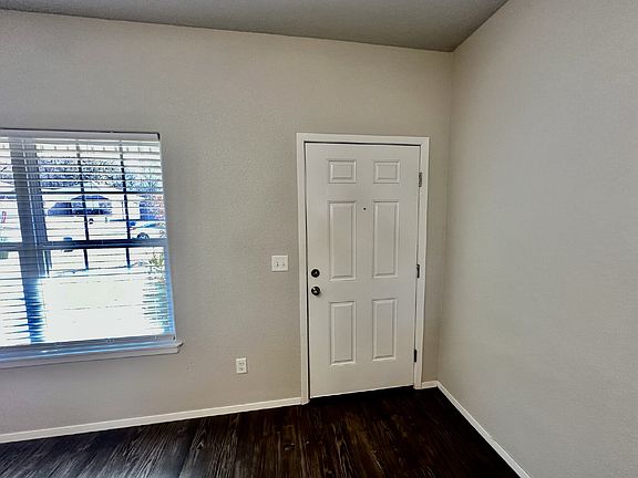 3rd image of 6206 SW Warrington Rd