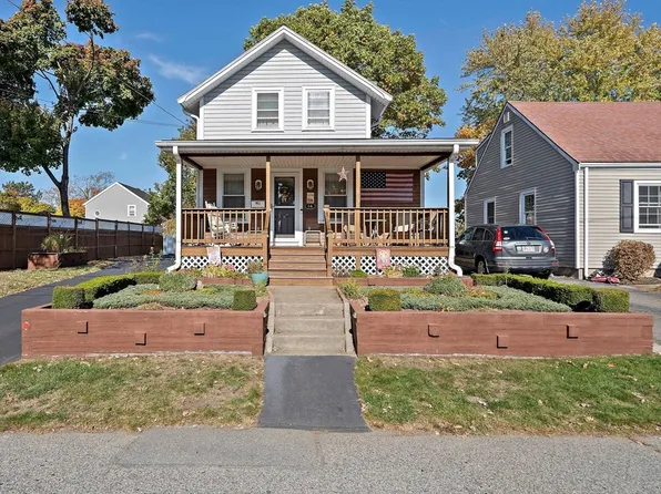 14 Vanness Rd, Weymouth, MA 02191