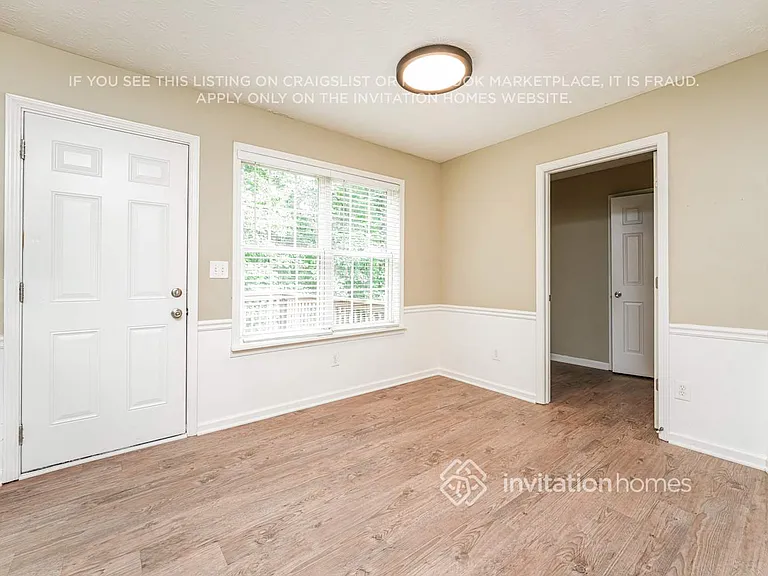 3750 Scotland Ln — Photo 8