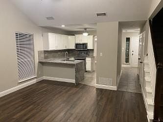 2nd image of 313 Timbercreek Ct