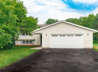 105 Ivy Dr, Woodville, WI 54028