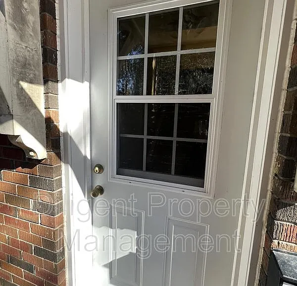 642 Bolivar St #UPPER EAST — Photo 2
