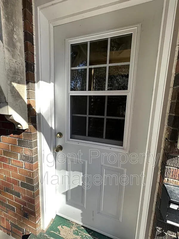Building Photo - 642 Bolivar St #UPPER EAST