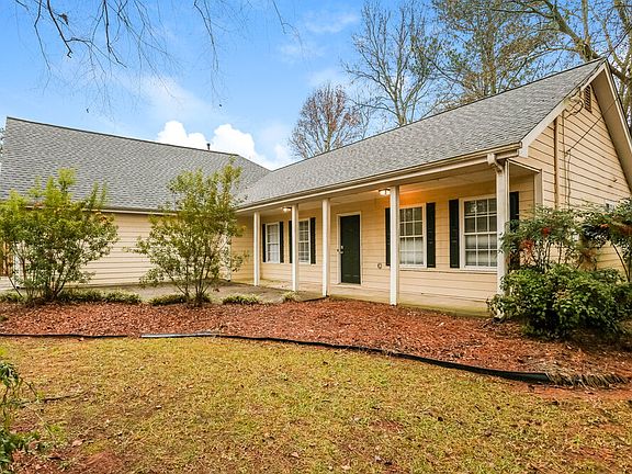 2nd image of 3535 Garden Walk Ln