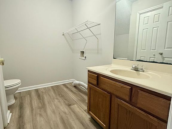 5th image of 171 S Killarney Ln APT 2