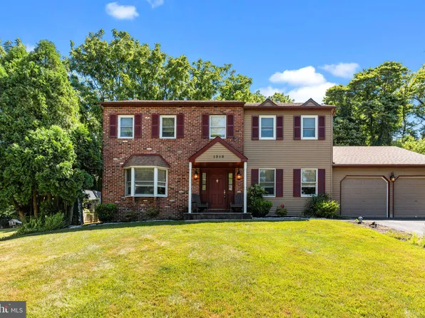 1315 Roberts Ave, Feasterville Trevose, PA 19053