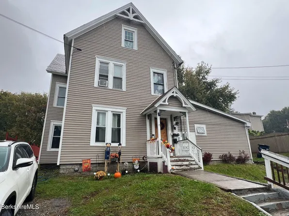 17 Frederick St, North Adams, MA 01247