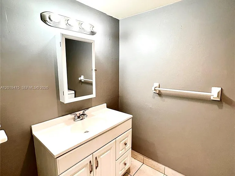 443 NE 195th St #345 — Photo 31