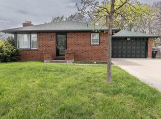 3229 SW McClure Rd, Topeka, KS 66614