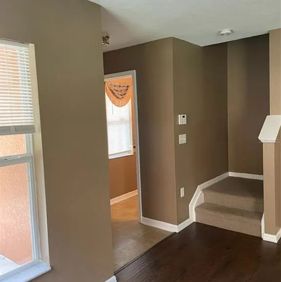 10934 Johanna Ave — Photo 6