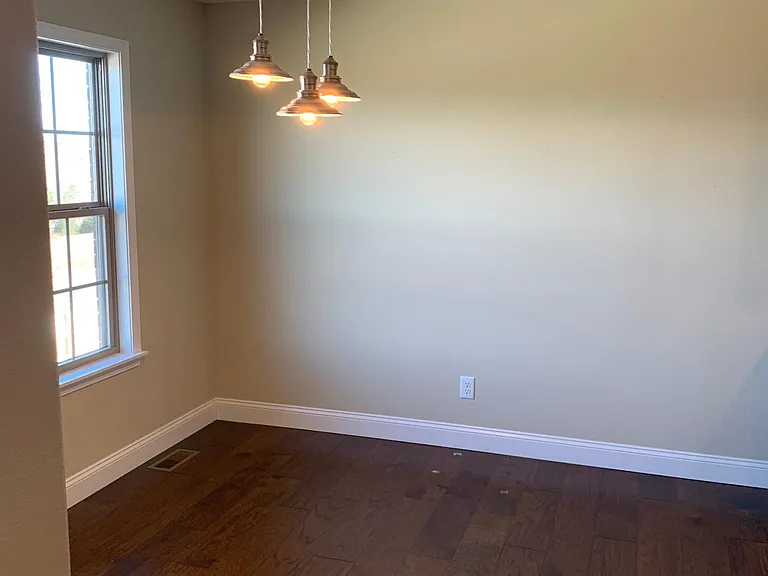 817 E Crystal Ave — Photo 8